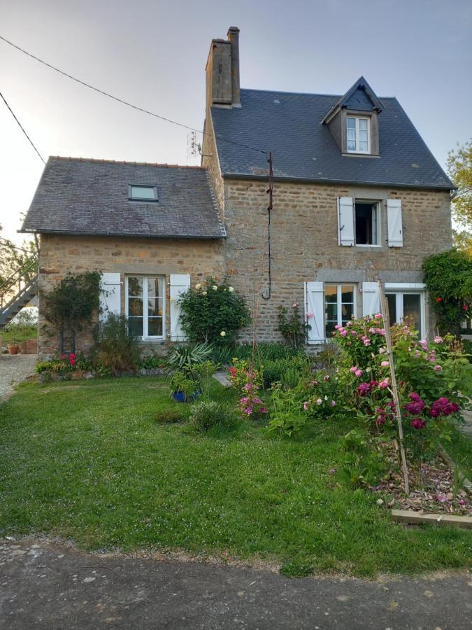 La Chatre Ronthon Buitenkant foto